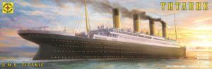 Модель корабль лайнер «Титаник» 1:700